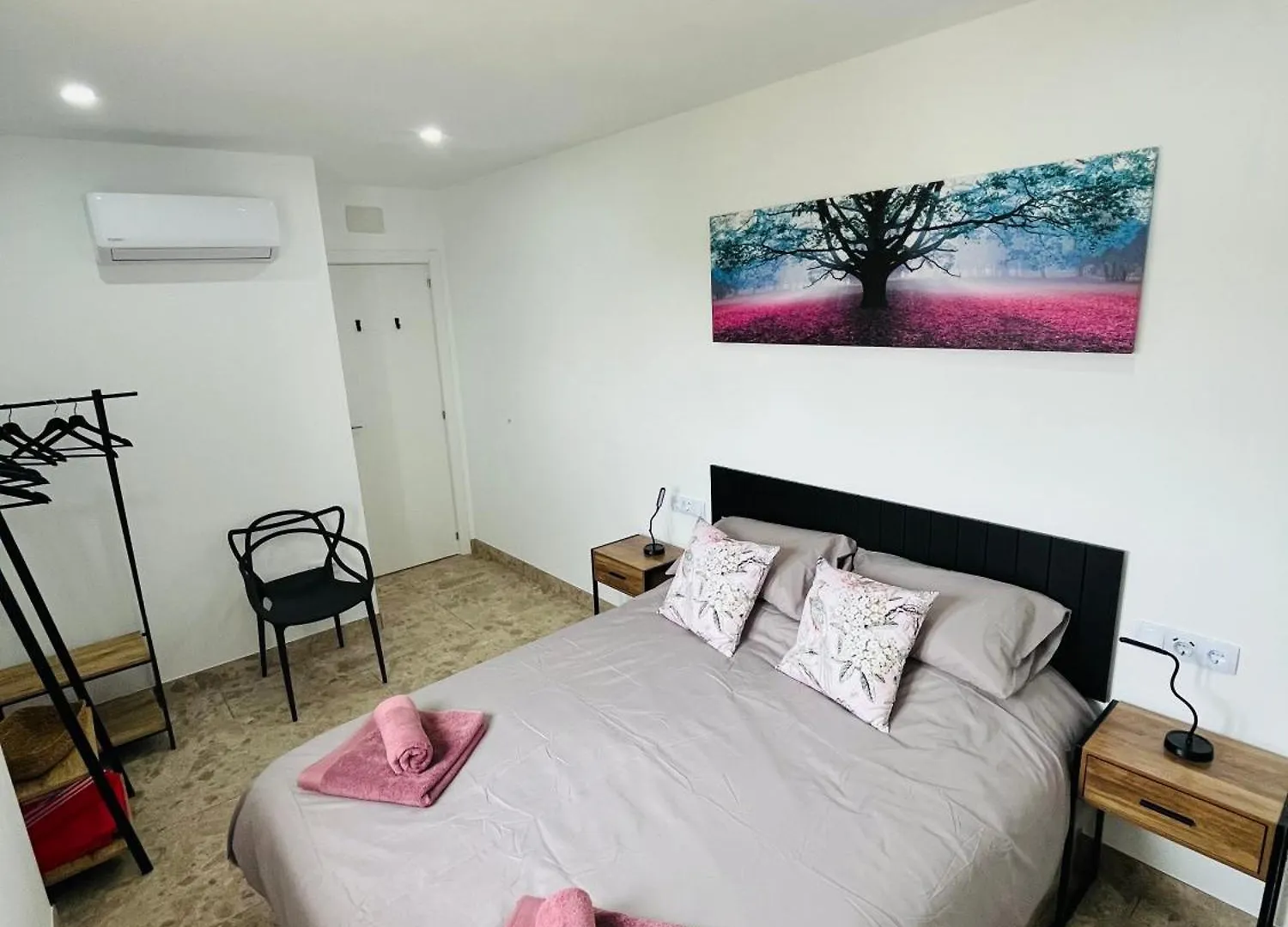 Renbeck Lets 2 Apartment Urcal