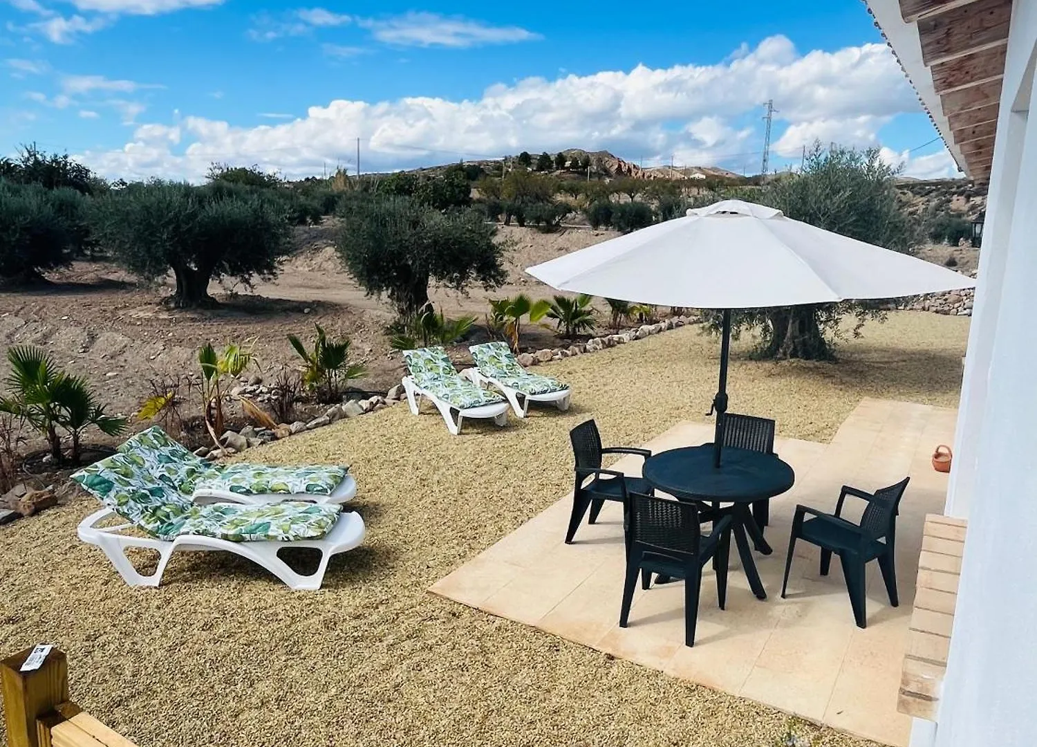 Renbeck Lets 2 Apartment Urcal
